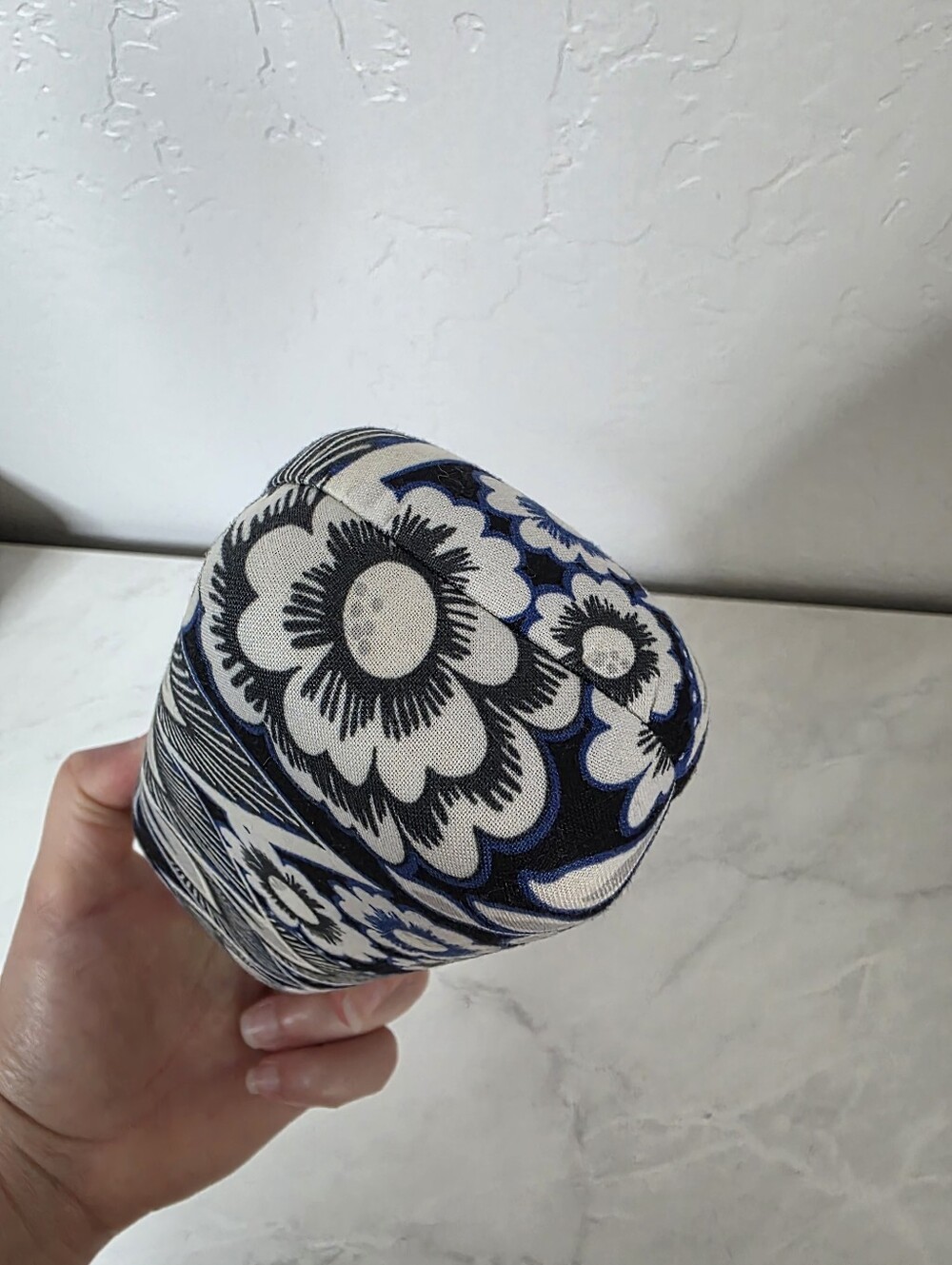 Vera Bradley Navy and White Floral Hard Eyeglass Case - Picture 5 of 7